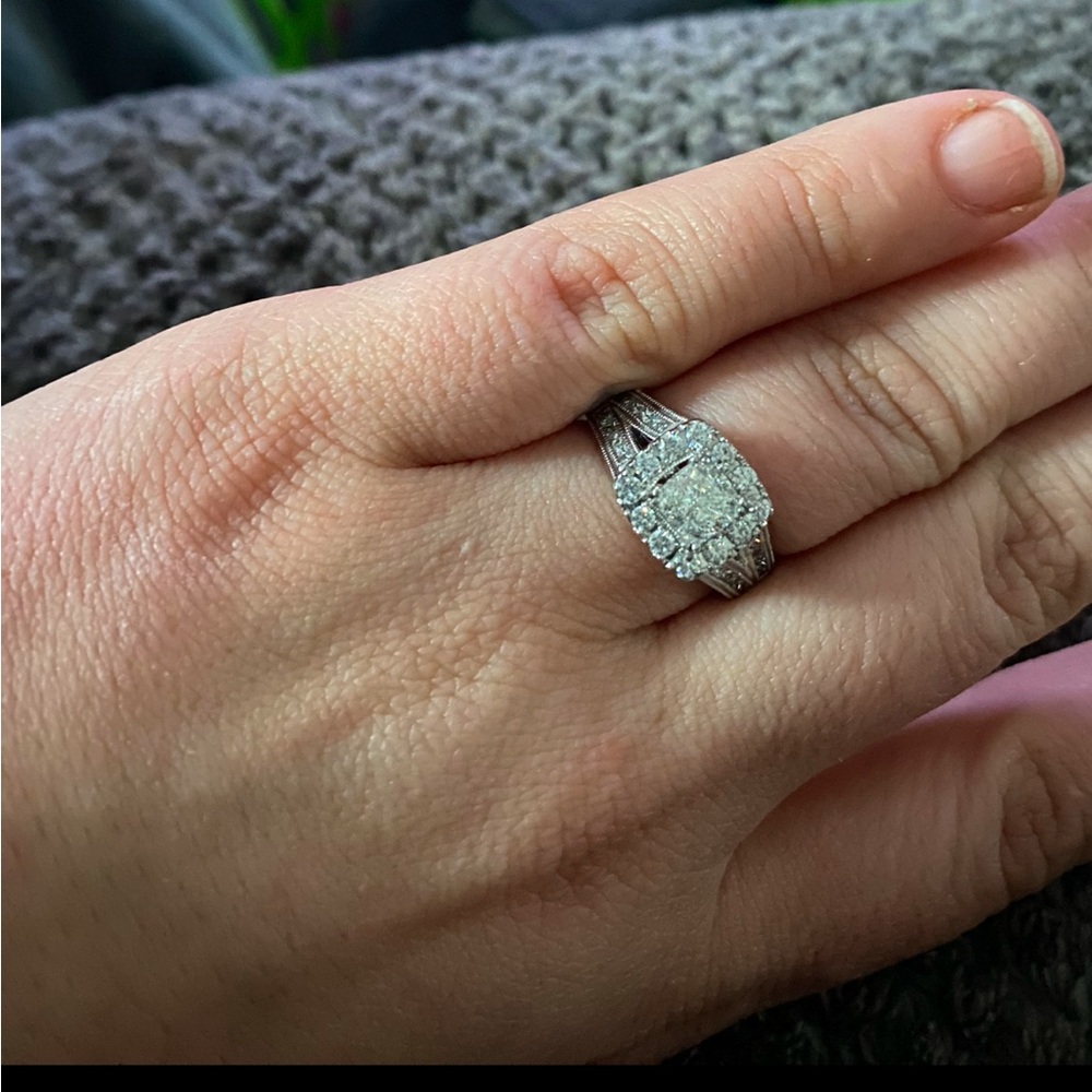 Neil lane 2 ct tw Engagement ring